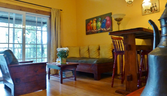 Living Room Highland tinamou Cottage